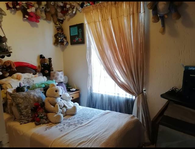 2 BEDROOM TOWNHOUSE FOR SALE IN GLEN MARAIS